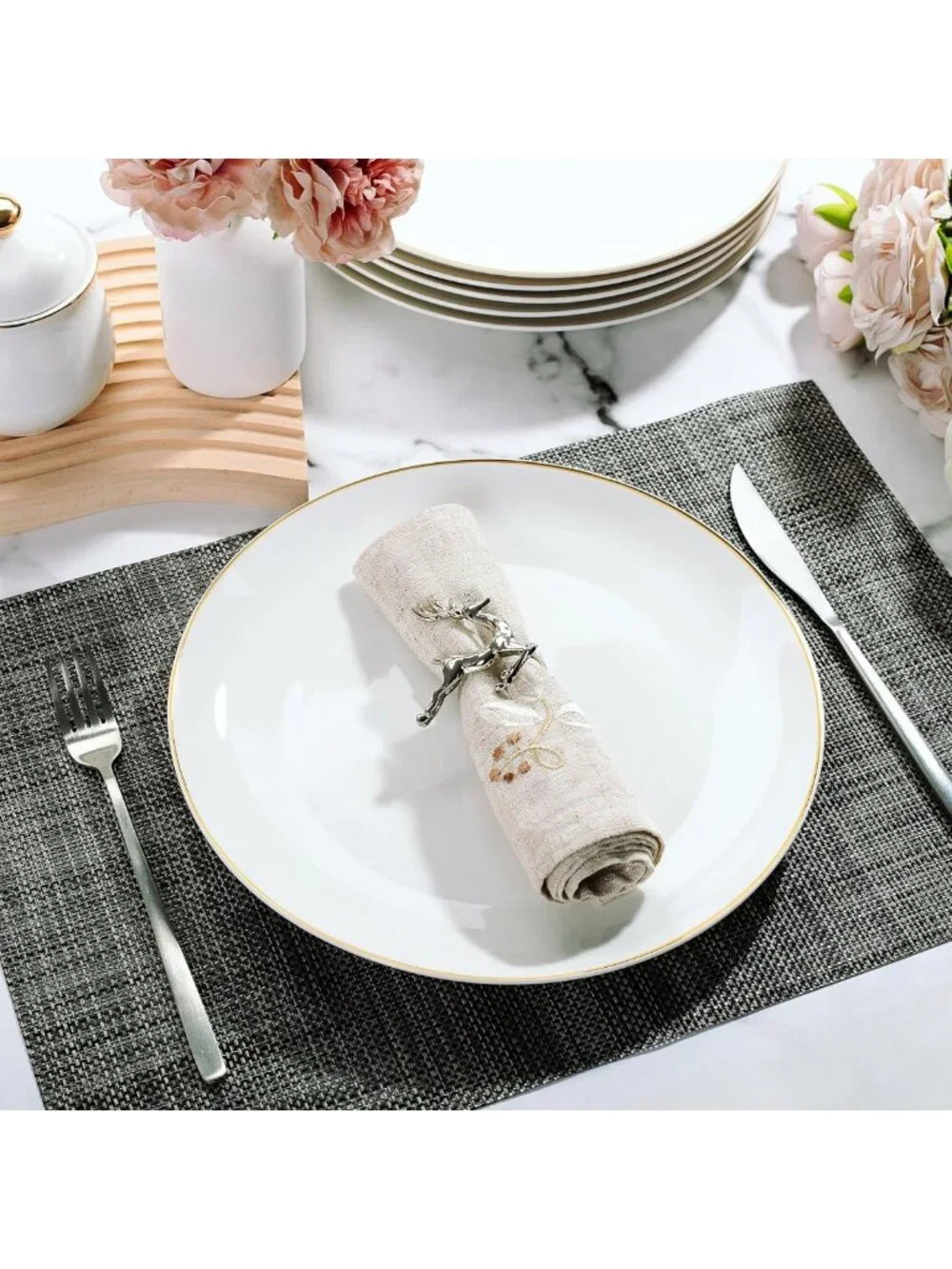 Elegant White Porcelain Dinner Plates Set of 6 with Gold Rim, 10.5